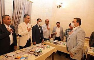Canpolat muhtarlarla buluştu