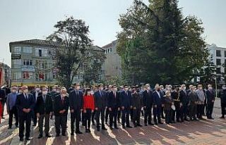 Çaycuma’da Cumhuriyet Bayramı öncesi çelenk...