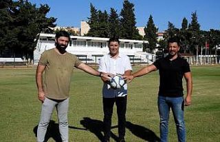 Çeşme Belediyespor Teknik Direktörü Nedim Akgül...