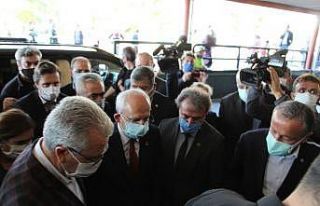 CHP lideri Kılıçdaroğlu’ndan tedavileri süren...