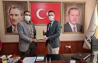 Çiçek yerine tablet, kampanyaya destek