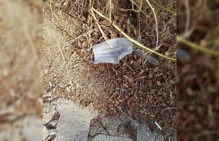 Çıkardığınız maskeleri sokağa atmayın!