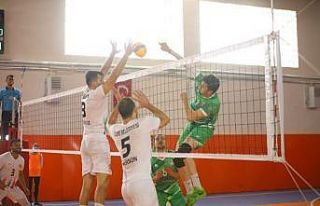 Cizre Belediyesi erkek voleybol takımı 2’de 2...