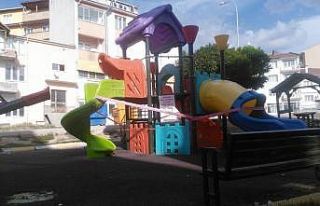 Çocuk parkları boş kaldı