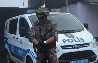 Çorlu polisinden şafak operasyonu