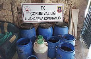 Çorum’da 2 bin 653 litre kaçak içki ele geçirildi