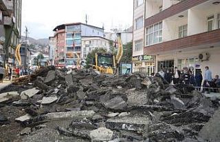 Cumhuriyet caddesinde asfalt hazırlıkları başladı