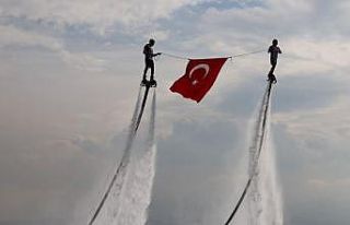 Cumhuriyet coşkusu denize taştı