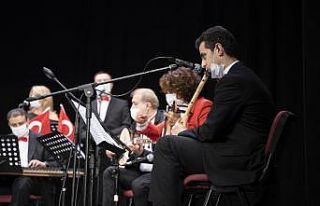 Cumhuriyet coşkusu konserle başladı