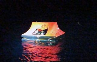 Datça açıklarında 16 sığınmacı kurtarıldı