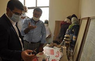 Dedelerinden kalan eşyaları müze kurdular