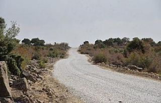 Demirci’de 2 yılda 200 kilometrelik yol asfaltla...