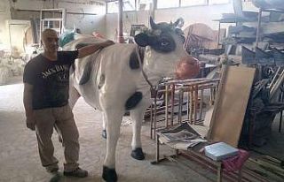Denizli’den dünyaya polyester inek ihracatı