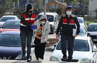 Dinlenme tesisi tuvaletinde doğurduğu bebeğini...