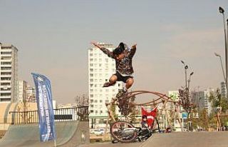 Diyarbakırlı çocuk ve gençlerden spor şöleni...