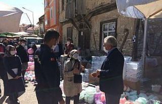 Dumlupınar ilçe pazarında Korona virüs denetimi