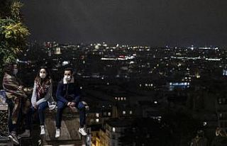 Dünya genelinde günlük vaka sayısında rekor artış