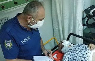 Duvar ile arabası arasında sıkışarak hastanelik...