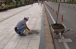 Düzce’de kaldırımlar yenileniyor