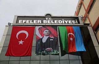 Efeler Belediyesi’ne kardeş ülke Azerbaycan bayrağı...