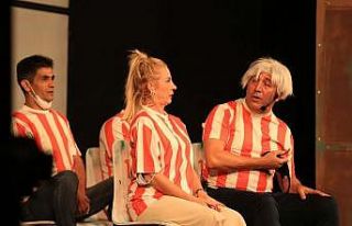 Efeler’de kültür ve sanat etkinlikleri İki Bekar’la...