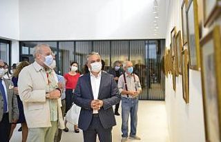 Ege Aydan, suluboya resimleriyle Muratpaşa’da