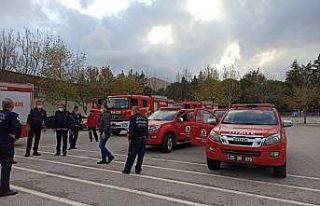 Ege’deki yardım ekipleri İzmir depremi için yola...