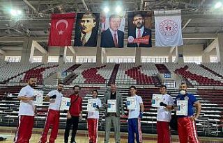 Eğirdir Belediyespor Kick Boks Kulübü sporcuları...