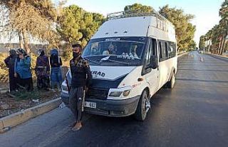 Ehliyetsiz sürücünün kullandığı 14 kişilik...