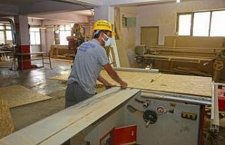 Elazığ Belediyesi, durak, bank ve çeşitli mobilyaları...