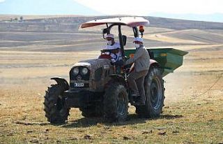 Elazığ’da meralar gübrelendi