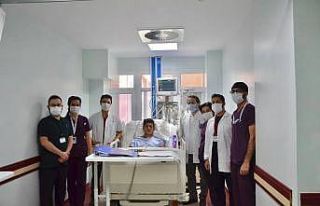 Elektrik akımına kapılan genç doktorların çabası...