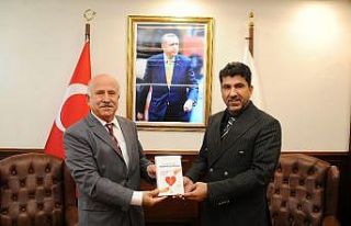 Emekli Başsavcı Necdet Bayraktaroğlu Rektör Aldemir’i...