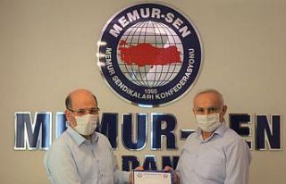 Emekliler Emekli Memur-Sen çatısı altında buluşuyor