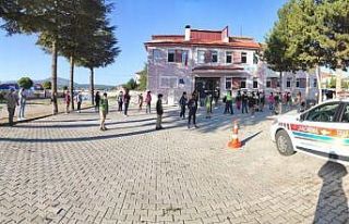 Emirdağ’da servis sürücülerine jandarmadan Korona...