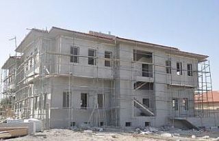 Emirgazi Şehir Konağı hızla yükseliyor