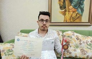 Engelli genç, yardım değil iş istiyor