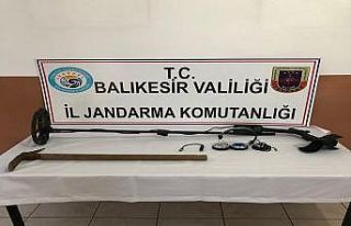 Erdek’te kaçak kazı yapan şahıs yakalandı