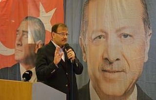 "Ermenistan bütün dünyanın gözleri önünde...