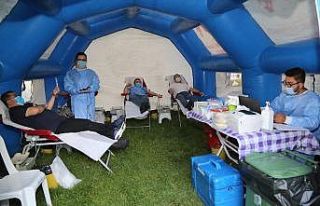 ERÜ Hastanelerinde ‘Gönüllü Kan Bağışı Etkinliği’...