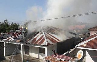 Erzincan’da ev yangını