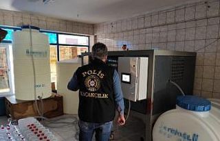 Esenyurt’ta sahte içki operasyonu: 6 ton etil alkol...