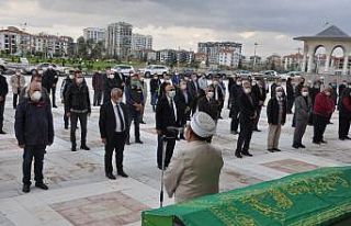 Eski Belediye Başkanı Nuri Demirayak son yolculuğuna...