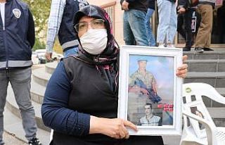 Evlat nöbetindeki ailelerden HDP’li vekil Gergerlioğlu’nun...