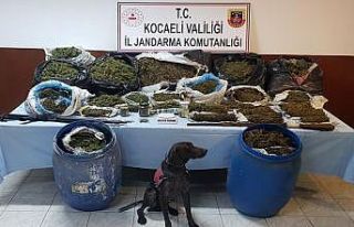 Evlerinde 61 kilo uyuşturucu ile yakalan 2 şahıs...