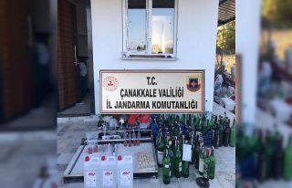 Ezine’de kaçak içki operasyonu