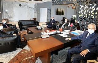 Fadıloğlu’ndan yeni rektöre hayırlı olsun ziyareti