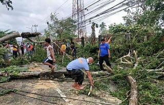Filipinler’i Molave Tayfunu vurdu: 13 kayıp