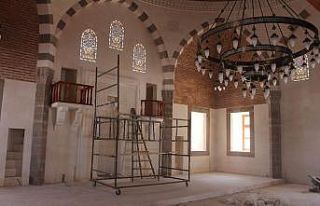 Finike Eroğlu Nuri Cami’nde son rötuşlar