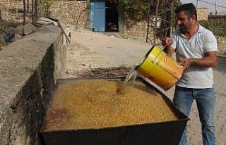 Gercüş’te buğday kaynatma geleneği devam ediyor
